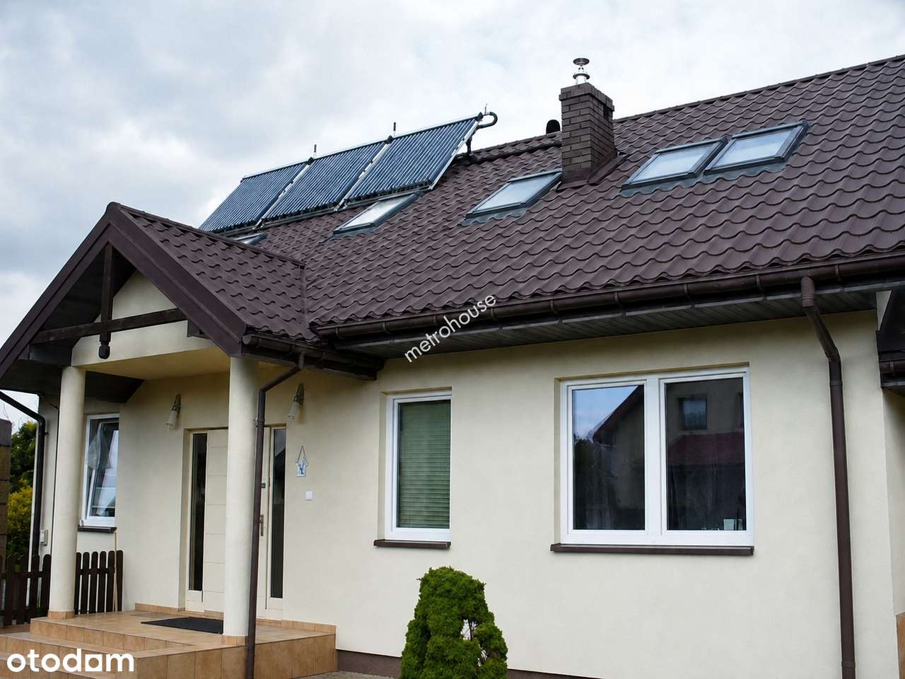 Dom wolnostojący Książenice działka 1640 m2