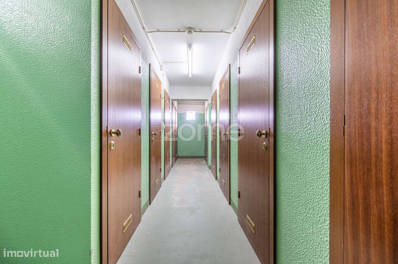 Apartamento T3 com garagem e arrumos, Foz do Douro, Porto-39