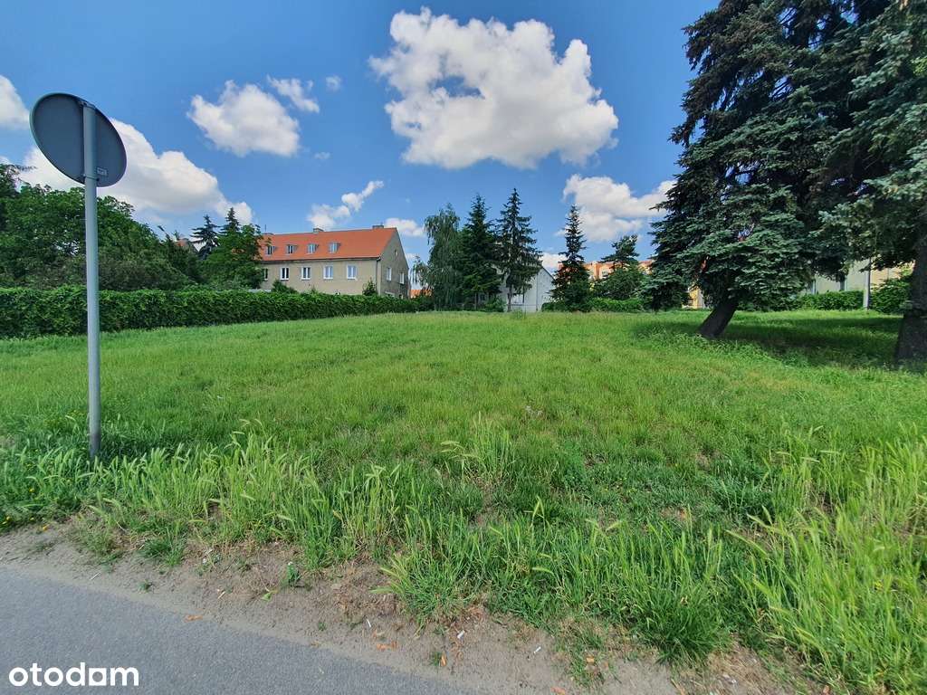 Działka inwestycyjna - zabudowa wielorodzinna-4