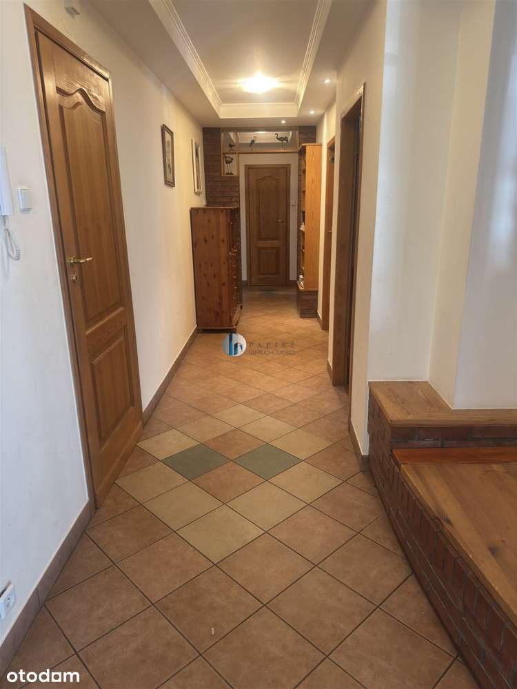4 pokoje, garderoba, komórka lokatorska i garaż-13