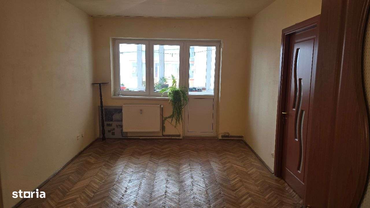 Vand apartament 3 camere cu intrari separate in Deva, Minerului, - Imagine principală: 2/15