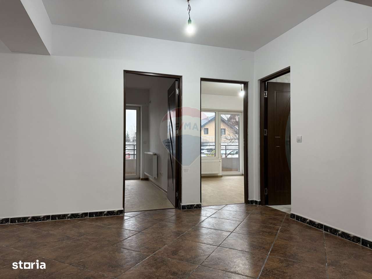 Apartament cu 3 camere de vânzare cu loc de parcare, Calea Bârladului-5