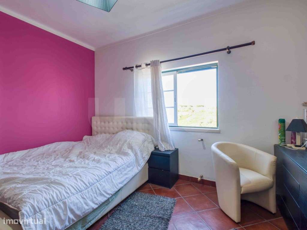 Moradia T3+3 para venda em Santarém.-24