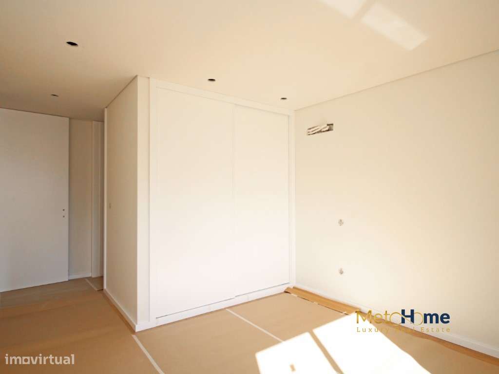 T3 com Terraço Novo - Último andar-28