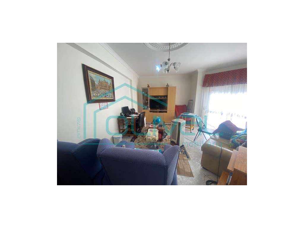 Apartamento T3 à venda em Alverca-9