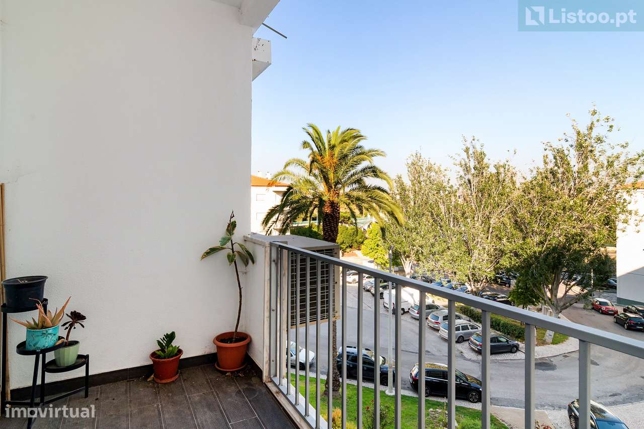 Apartamento T3 à Venda em São Miguel das Encostas – Carcavelos-22