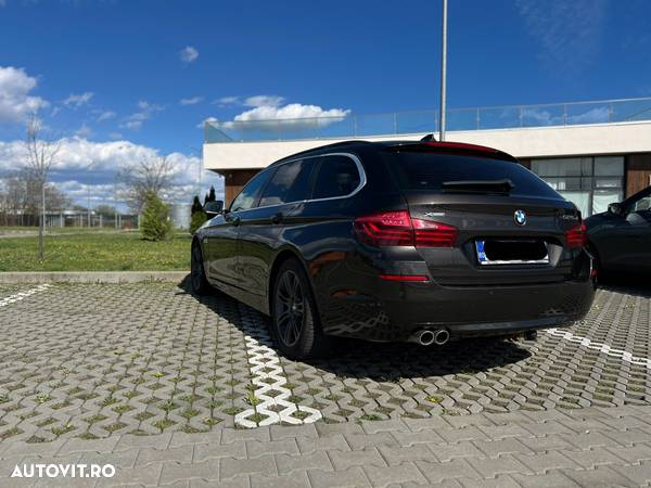 BMW Seria 5 525d xDrive Touring - 5