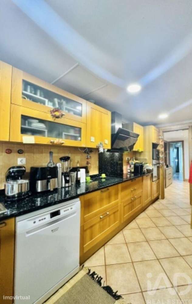 Apartamento T2 em Almada, Cova da Piedade, Pragal e Cacilhas de 132 m2 - Grande imagem: 5/23