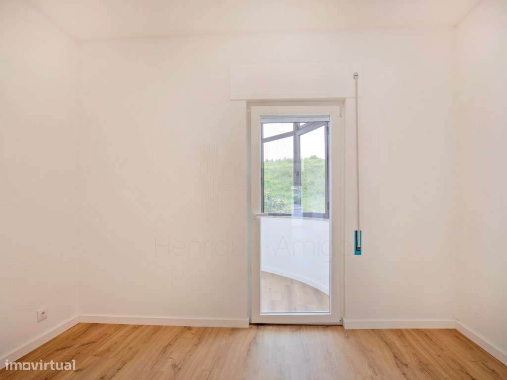 Excelente Apartamento T2 no centro de Santana-20