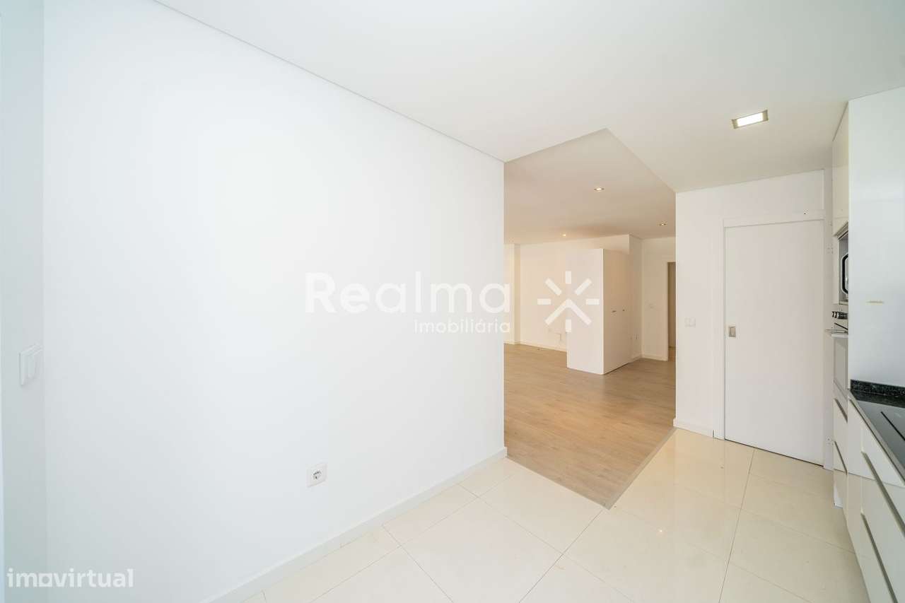 Apartamento T2 Renovado - S.José de S.Lazaro-16