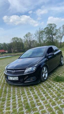 Opel Astra GTC 2.0 Turbo Sport - 1