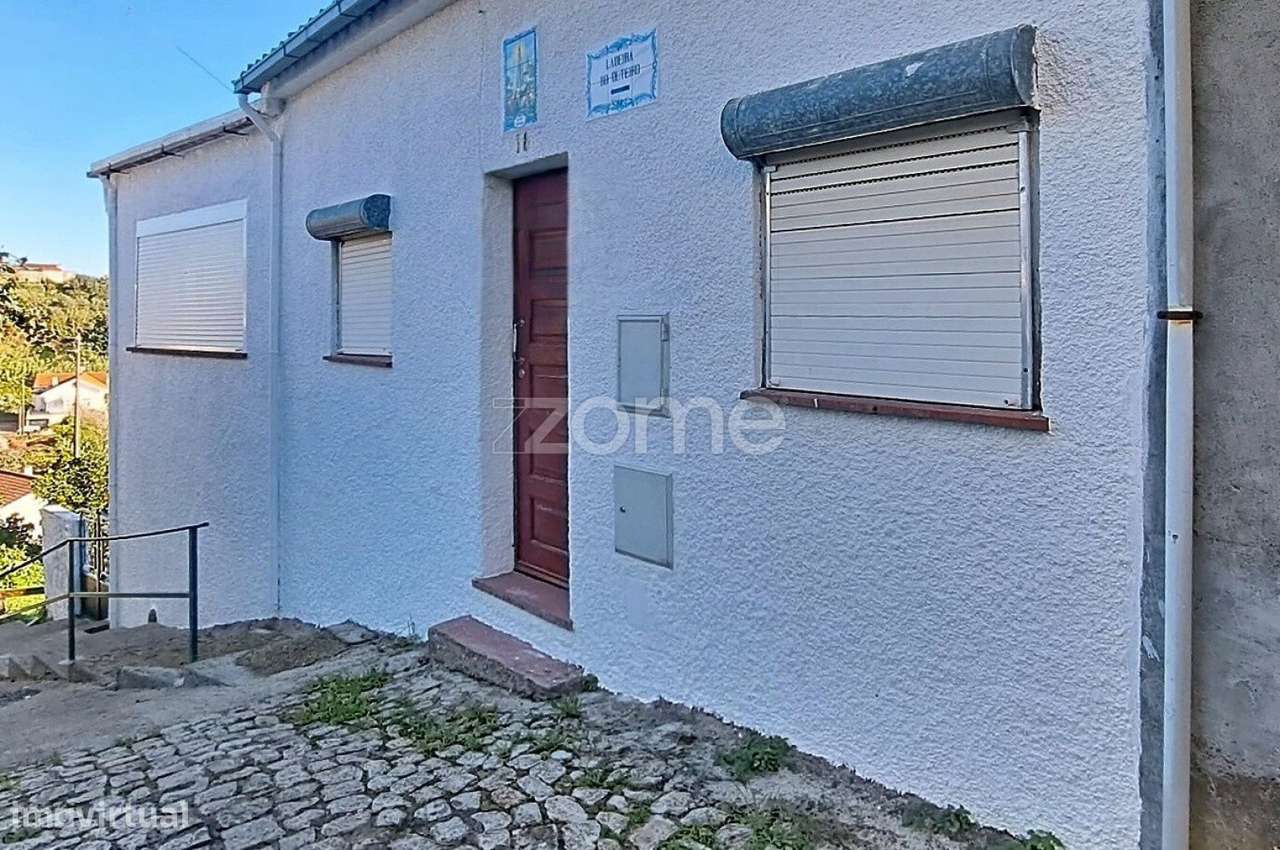 Moradia T3 no Outeiro de Bera com Terreno e Garagem - Grande imagem: 2/25