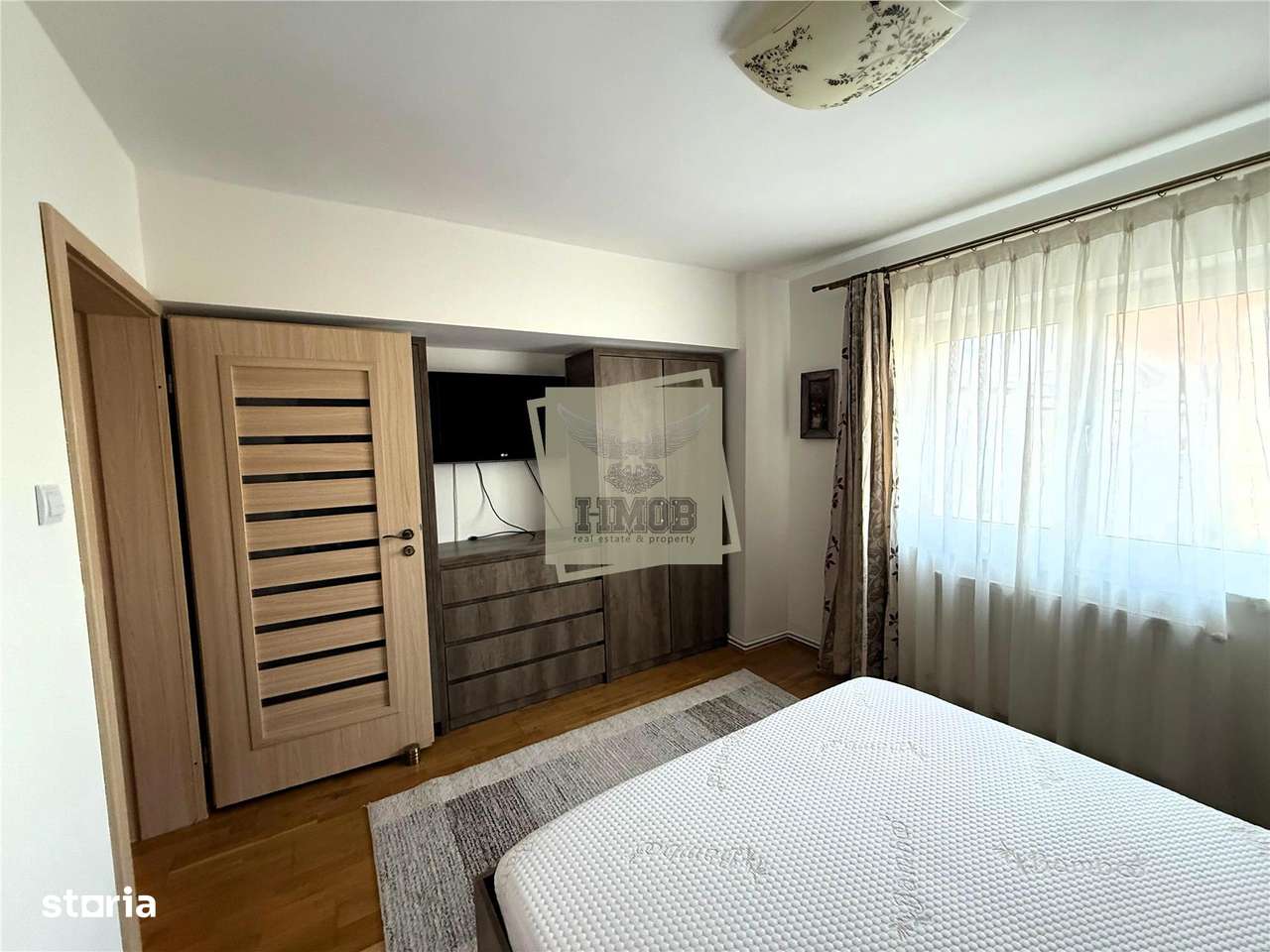 Apartament 3 camere 80mp Renovat zona Centrala-1