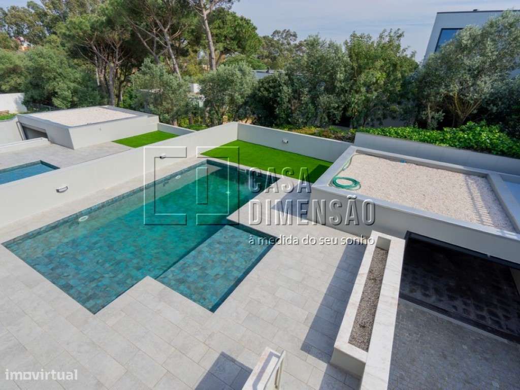 Moradia de Arquitectura Moderna de tipologia T3+1 em Oeiras com Pis...-54
