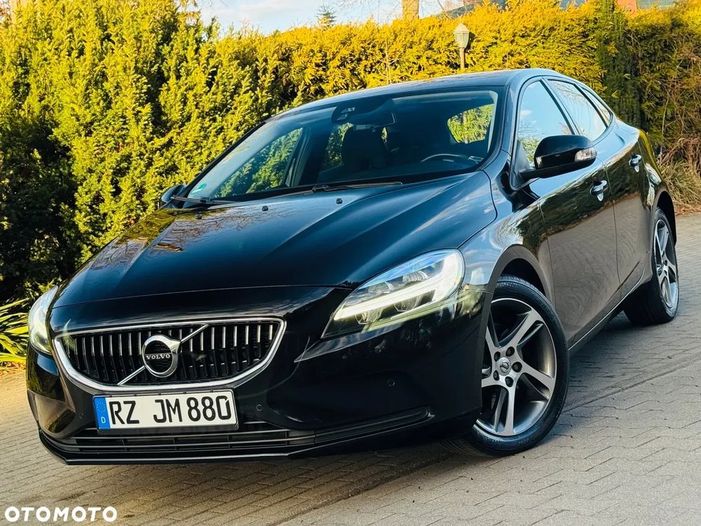 Volvo V40 II T2 Drive-E Momentum 2018