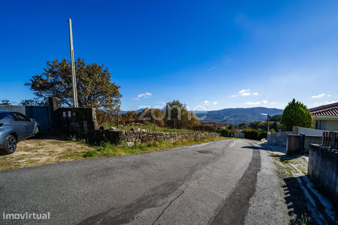 Terreno Urbano 1.1013m2 / Construção até 890m2 - Campos e Louredo - Grande imagem: 5/24