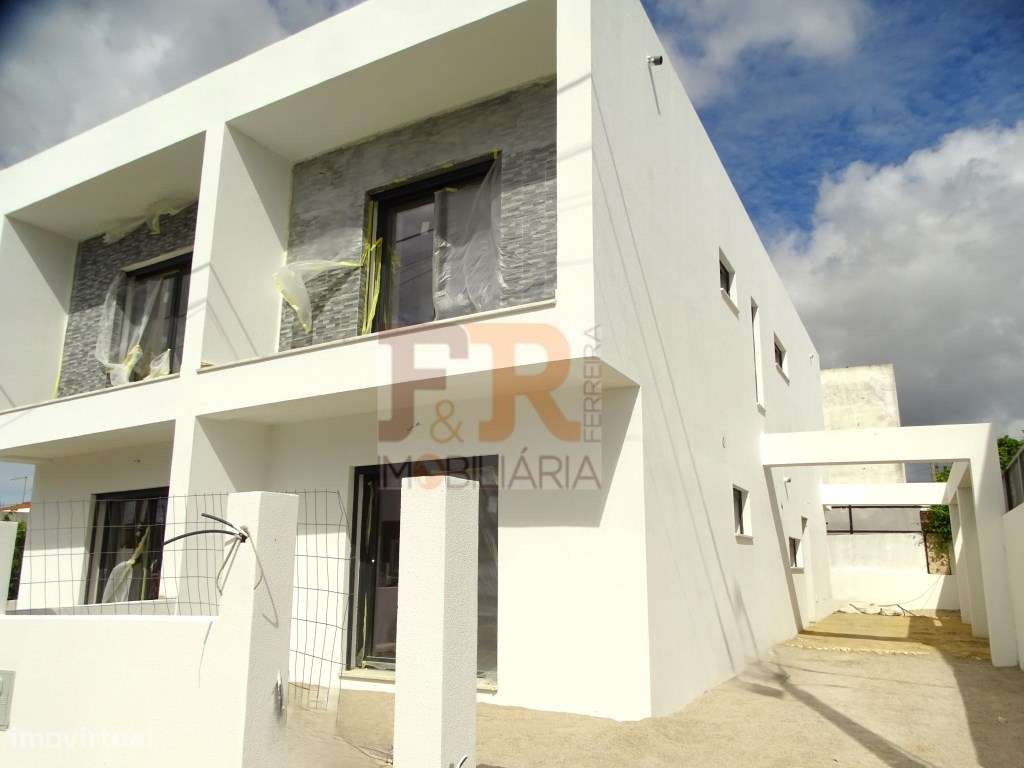 Moradia Duplex T3 Semi-Pronta!Pinhal General Fernão Ferro-27