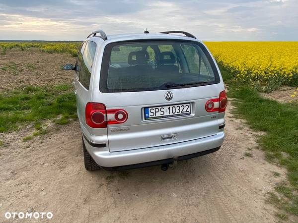 Volkswagen Sharan 1.9 TDI Basis - 4