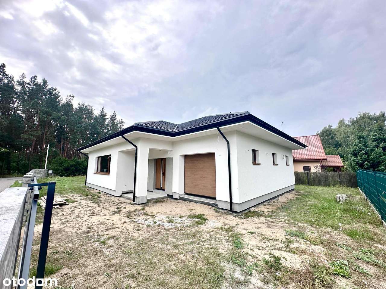 Dom w spokojnej, zielonej okolicy – Stok Lacki-2