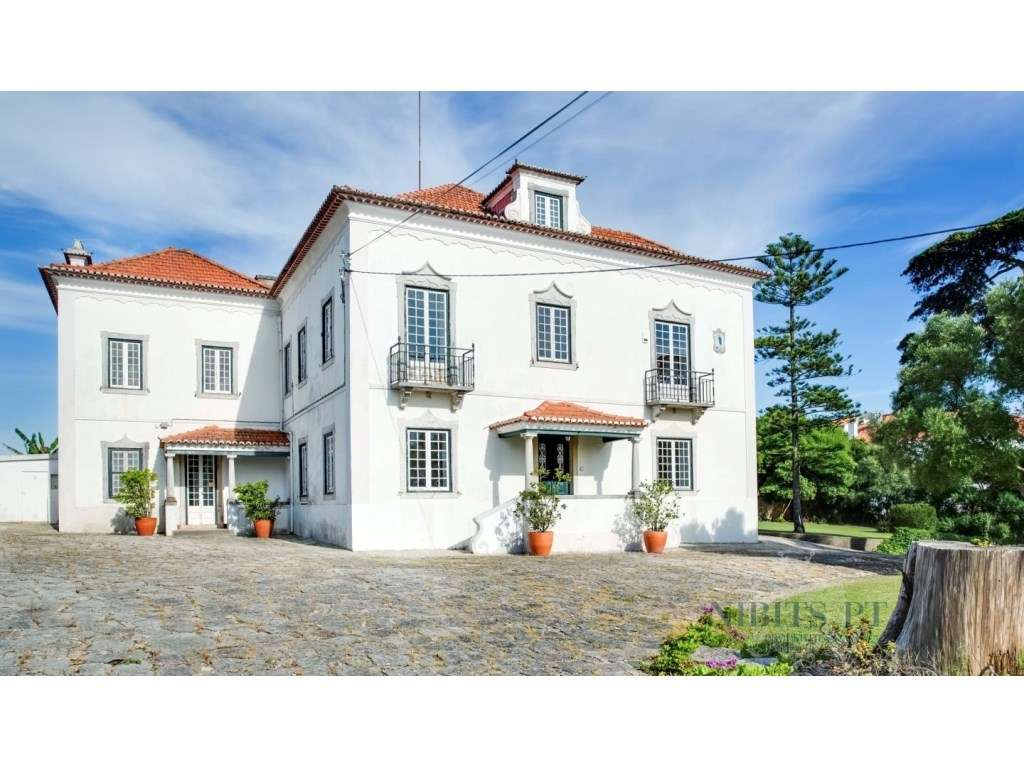Palacete Tradicional Português T10 no Monte Estoril, Estoril, Portugal-15