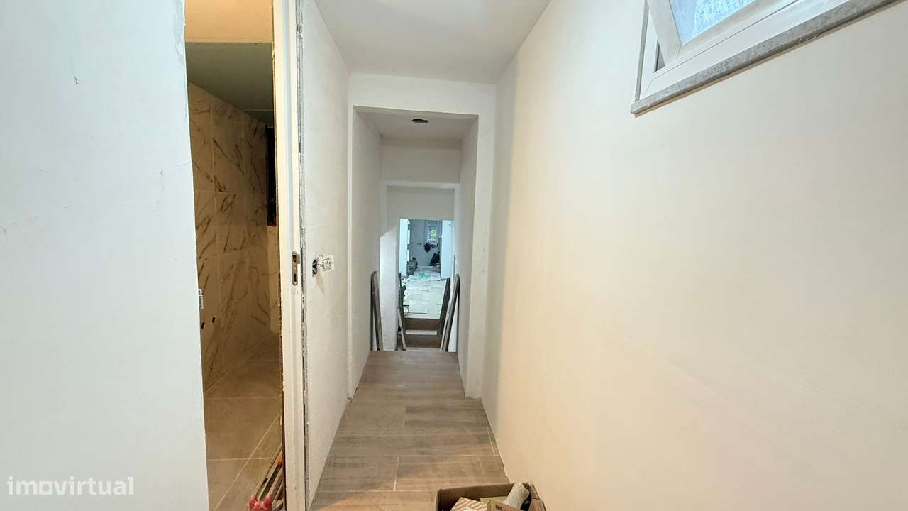 Moradia T3 + T1 Remodelada em Ermesinde-32