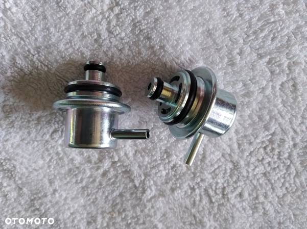 NOWY Regulator ciśnienia paliwa LISTWY WTRYSKOWEJ FORD F150 F250 F350 E150 E250 E350 EXCURSION 4.6 5.4 6.8 Lincoln Navigator Blackwood zawór regulacji Fuel Injection Pressure Regulator - 1