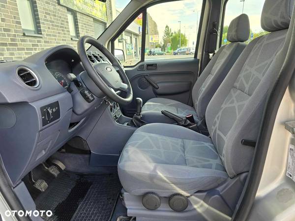 Ford Tourneo Connect - 20