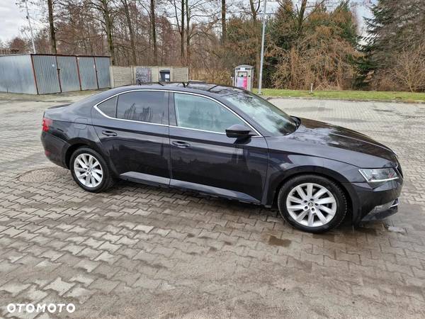 Skoda Superb 1.6 TDI Ambition DSG - 3