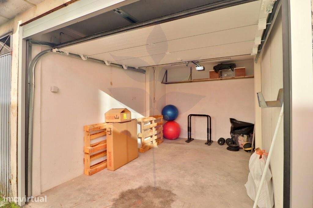 Apartamento T3 Totalmente Renovado no Centro da Cidade ✨-36