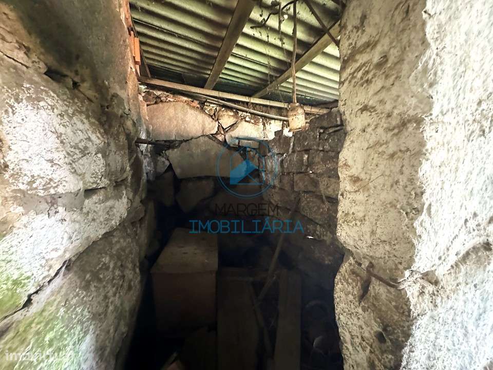 Moradia térrea em Pedra p/Restauro – V.N.Famalicão-12