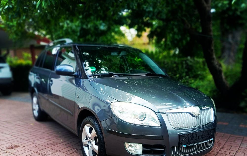 Skoda Fabia II (2007-2014) 1.6 16V Tiptronic Ambiente 2009