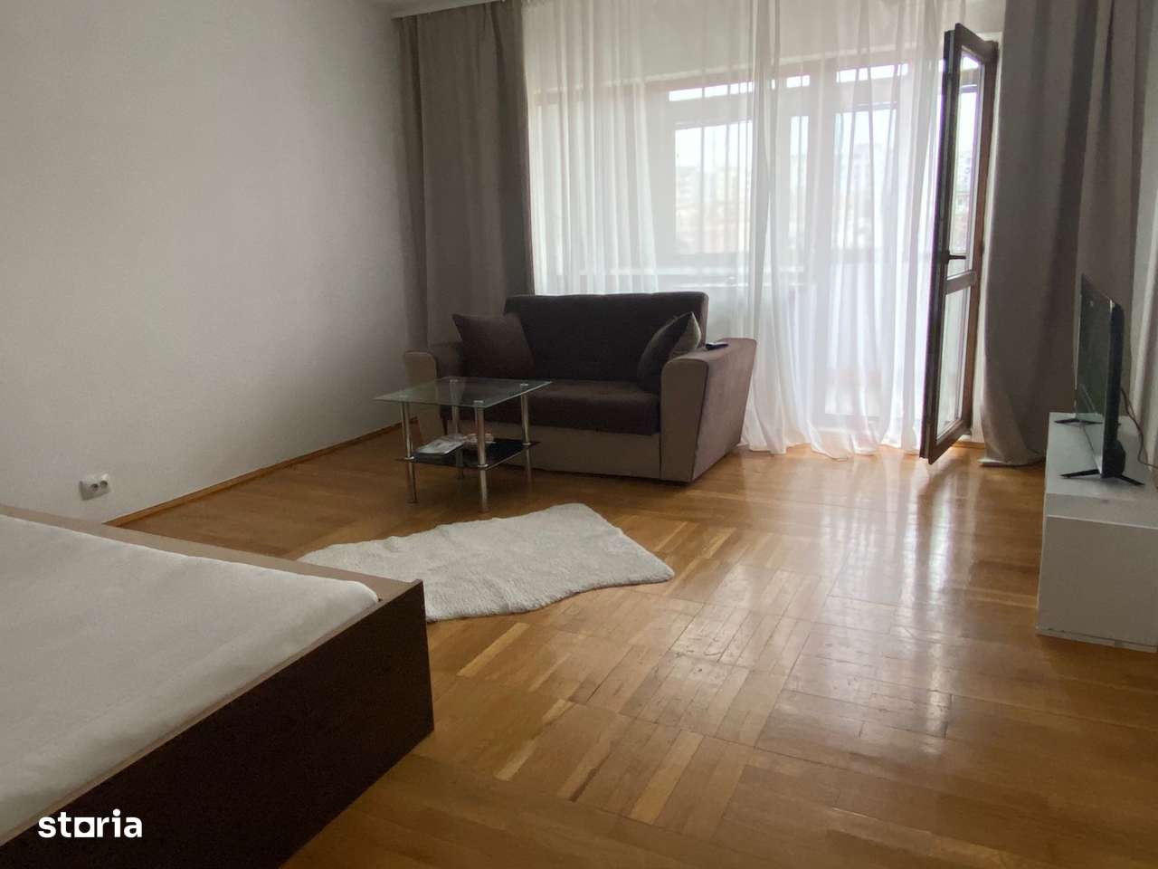 Apartament 1 cameră, balcon 5 m și aer condiționat - Imagine principală: 5/14