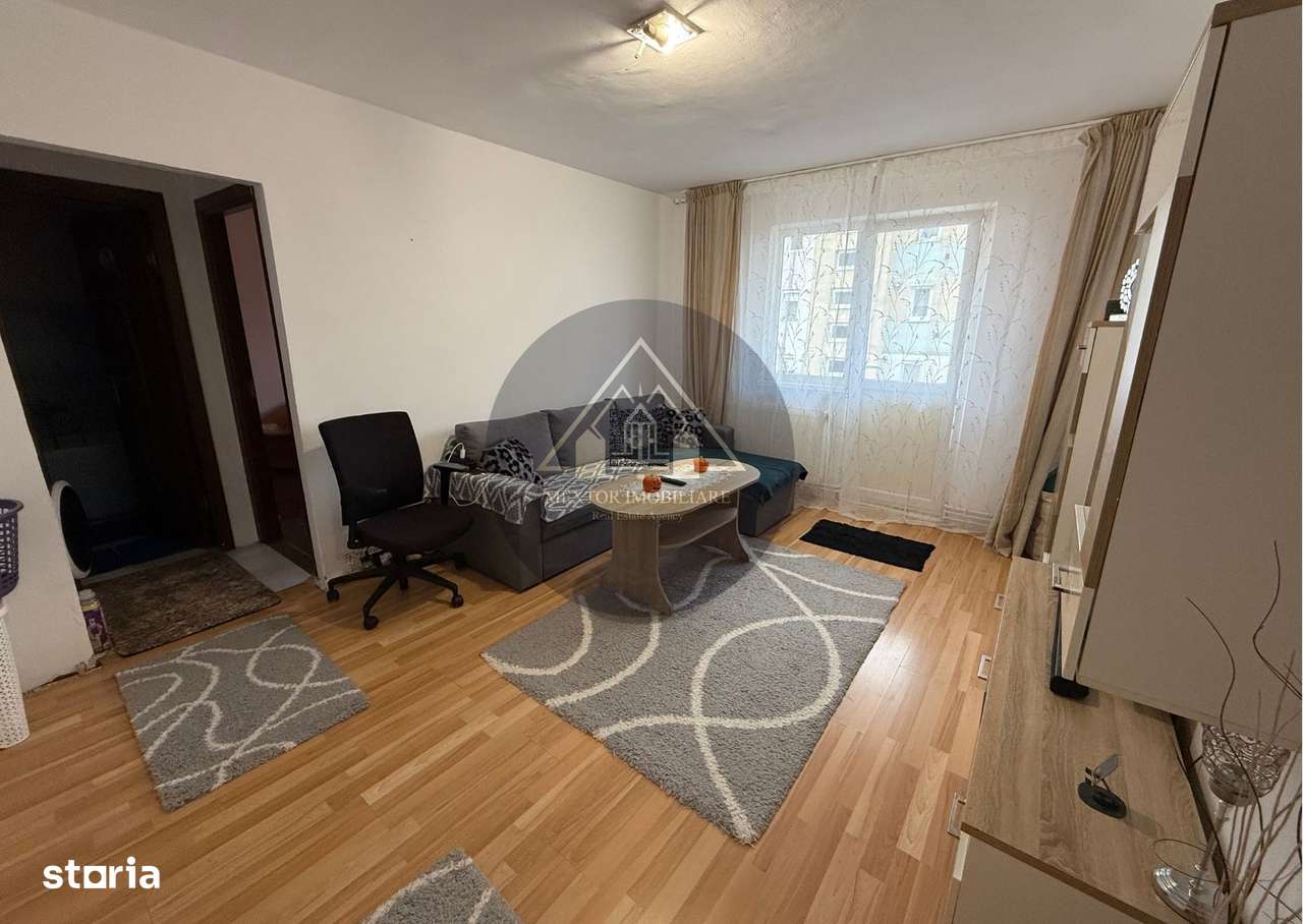 Apartament 3 camere, Medias-3