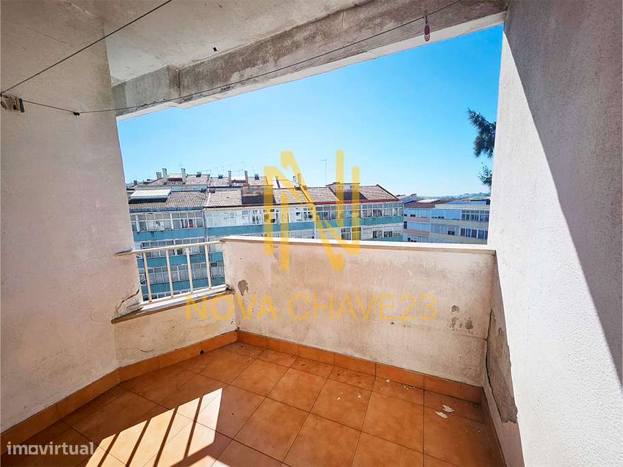 Apartamento T2 no Pendão-8