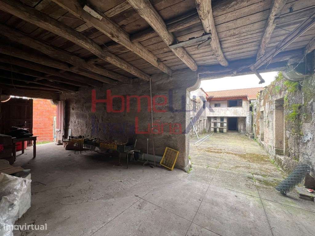 Terreno com Ruinas em Águas Santas-7