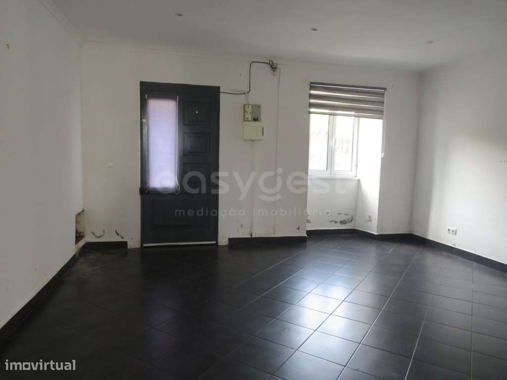 Moradia em Benfeitoria com quintal e vista mar. - Grande imagem: 3/20