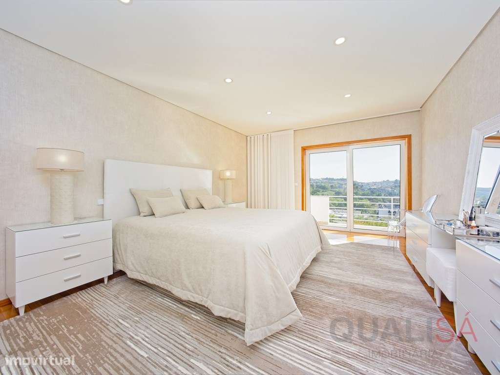 Moradia T5 com piscina, jardim e pomar e com vistas panorâmicas em ...-26