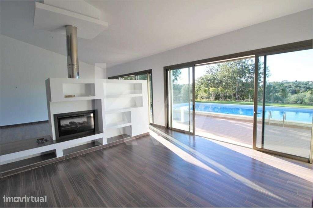 MORADIA TERREA, PISCINA, 7 SUITES, PRIVACIDADE, PERTO DAS PRAIAS, TRAN - Grande imagem: 5/60