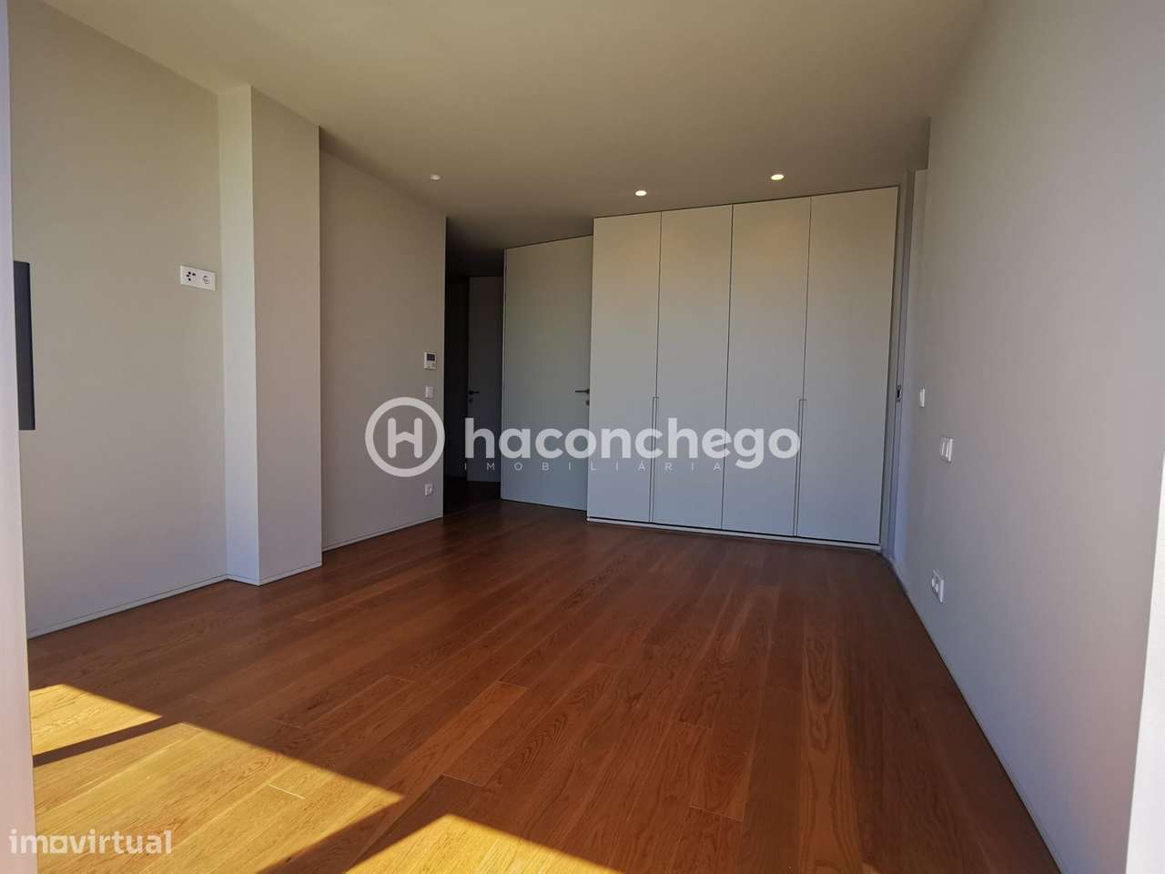 Penthouse T4 de Luxo em Barcelinhos – Totalmente Equipada com equipame-27