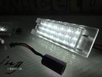 Suporte De Lampada De Matricula Com Led Branco Para Chevrolet Malibu, Camaro, Volt - 22