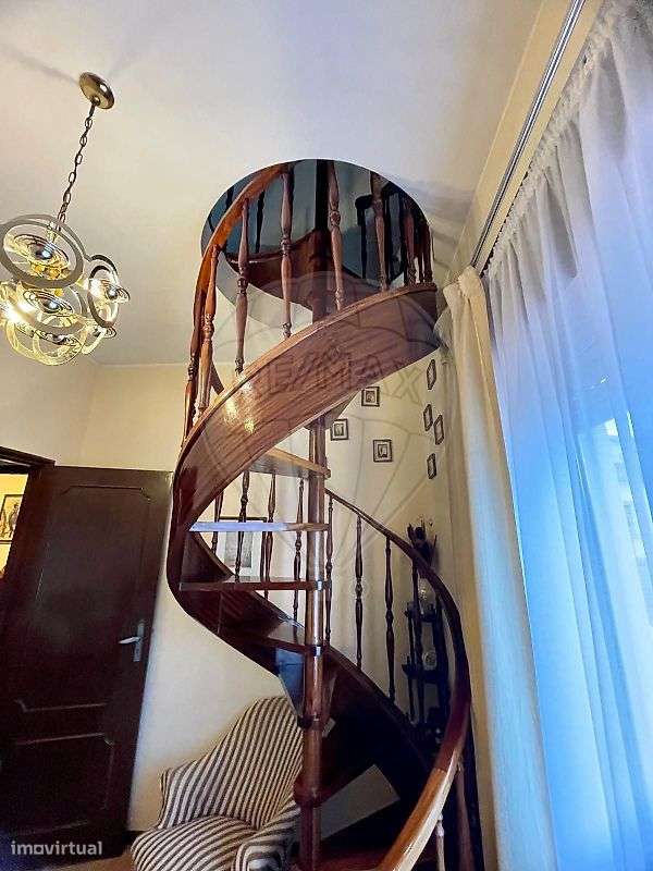 Moradia T4 para venda-16