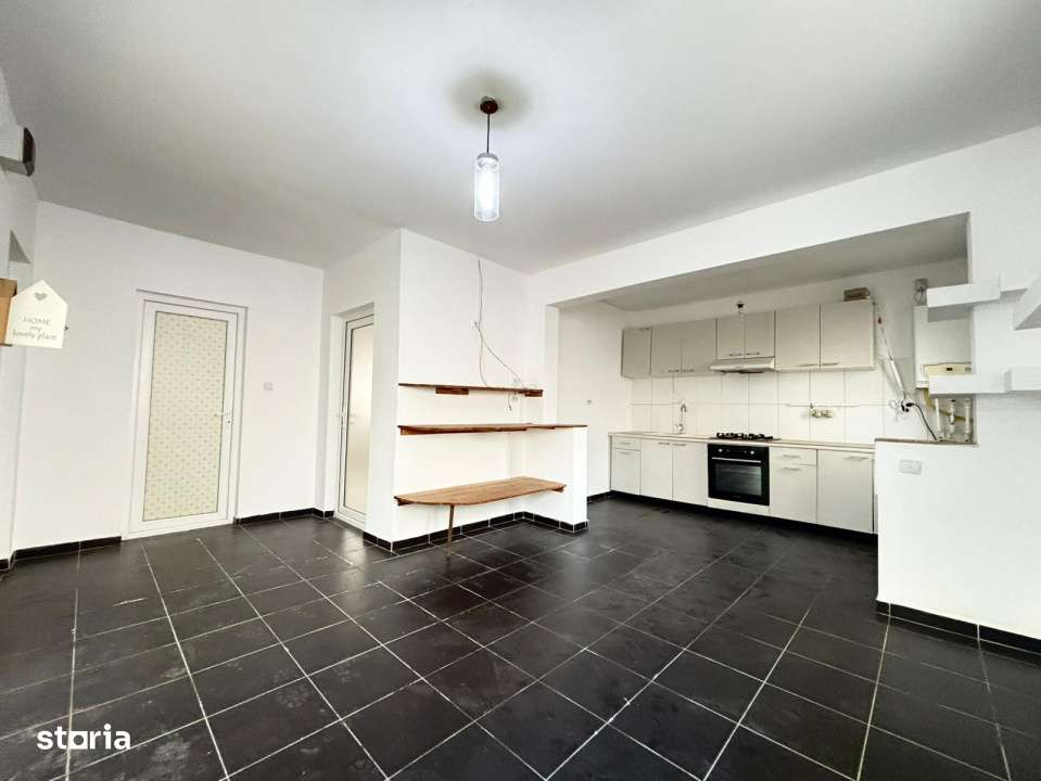 Casa la sol, 3 camere - 160 mp - Navodari-10