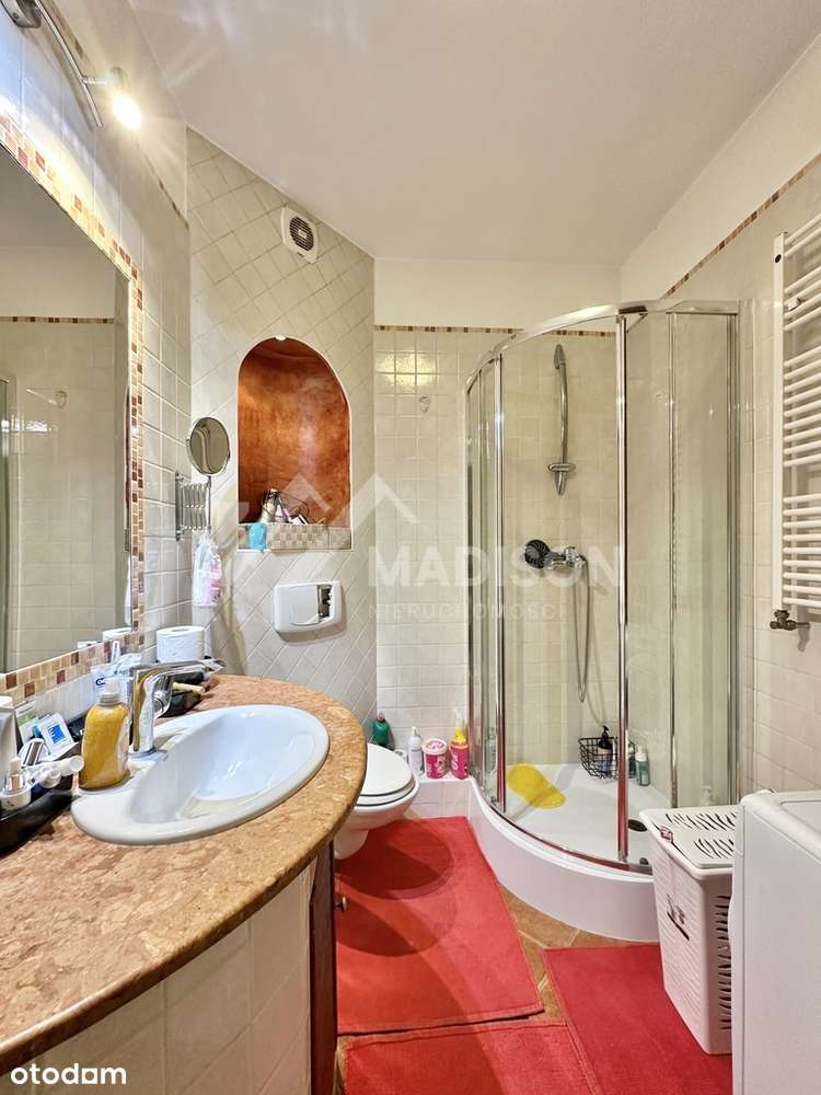 38m | 2 pokoje | duży balkon | komórka | garaż-8