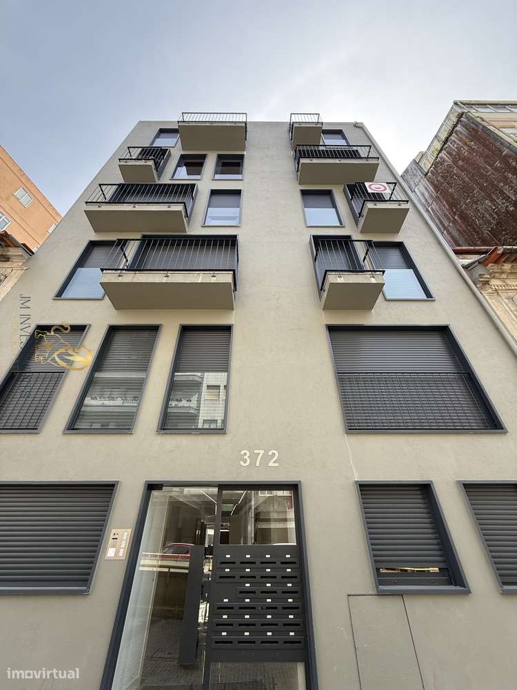 Apartamento Novo T0 com Jardim-26