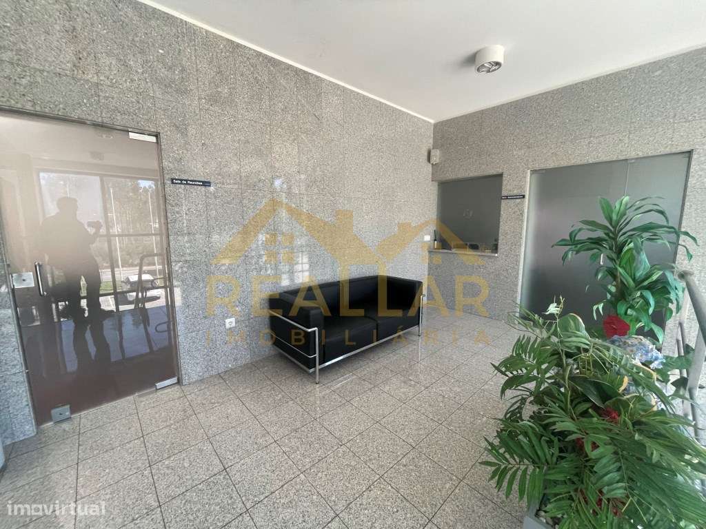 Armazém Industrial de Excelência na Zona Industrial de Esposende-17