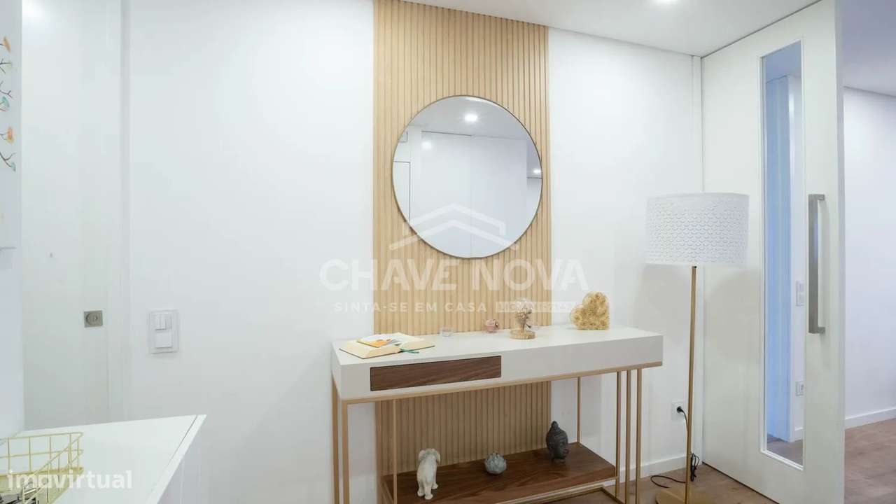 Apartamento T3 Renovado em São João da Madeira-29