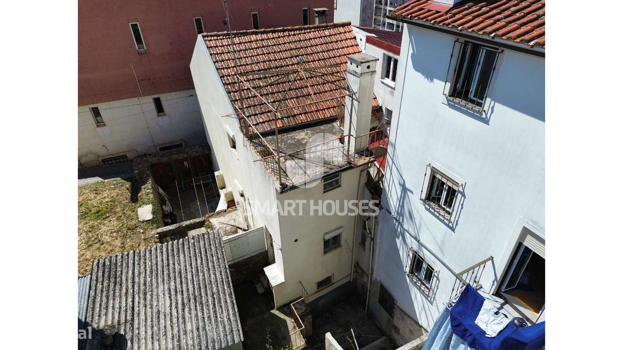 Prédio T3 + Loja no centro Arganil-34