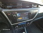 Toyota Auris 1.6 Valvematic Multidrive S Touring Sports Life - 21