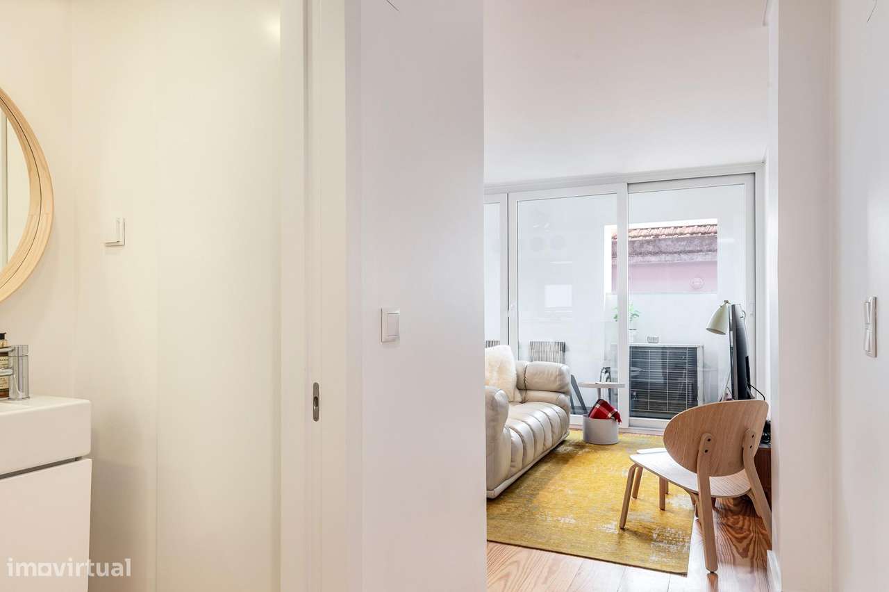 T2 Duplex de Charme no Chiado | 98m2 | Prédio Reabilitado-16