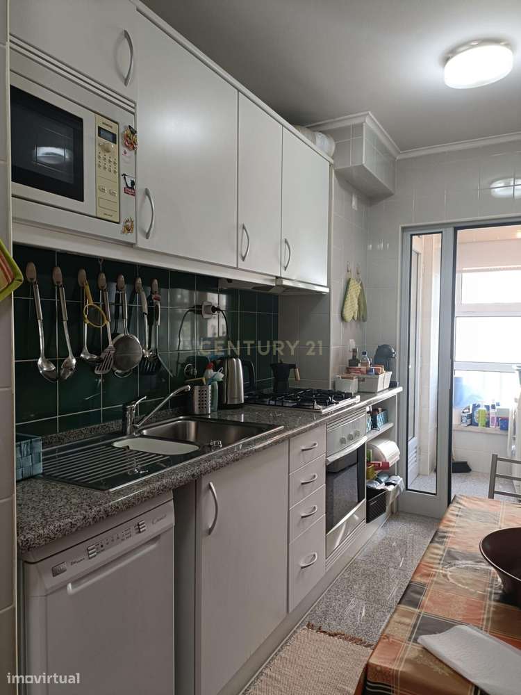 Apartamento T3 moderno junto ao Parque das Conchas-22